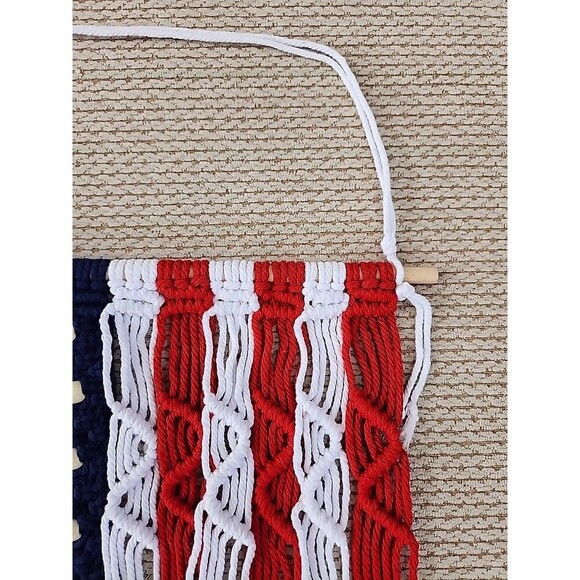 Macrame American Flag Rope Beaded Wall Hanging 14”L x 26”W, New - Picture 3 of 4